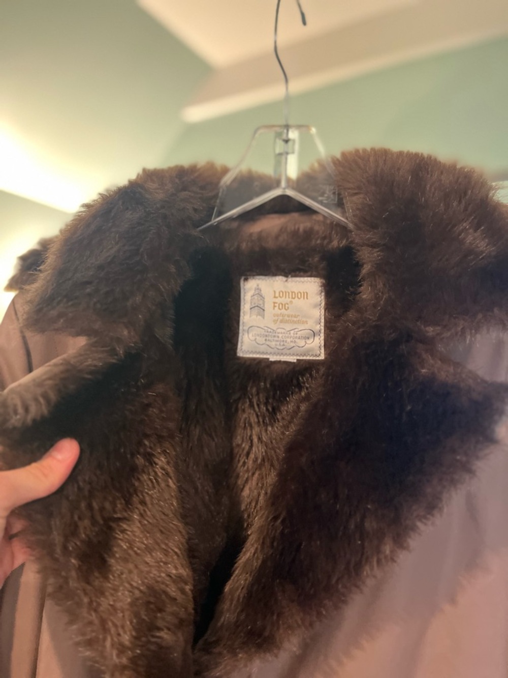 London Fog Brown Coat with Dark Brown Faux Fur Collar - Picture 5 of 6